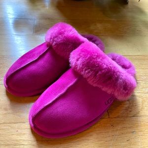 Ugg Scuffette II Slippers Fuchsia NWOT